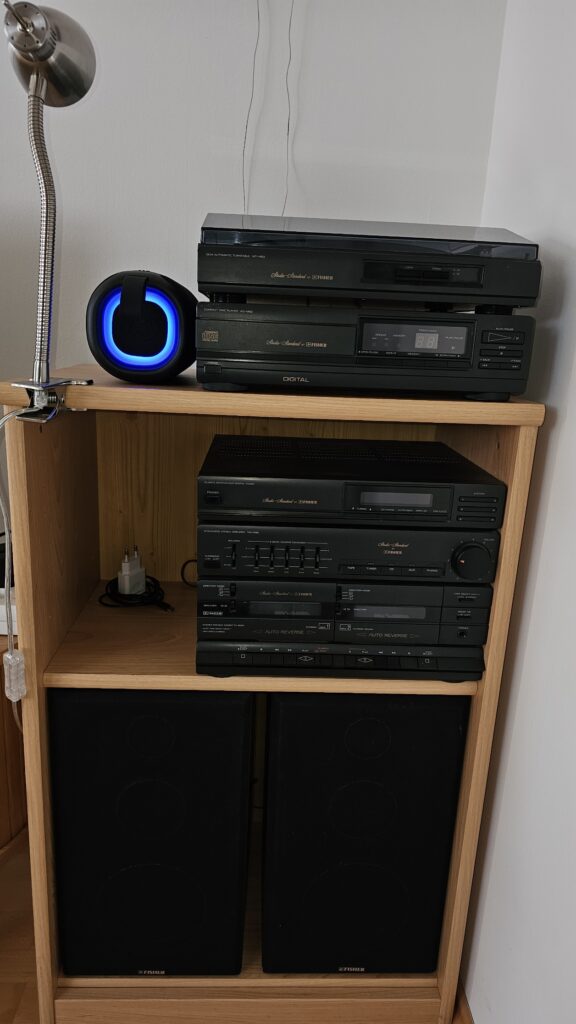 Musikcenter & Blue Tooth Box