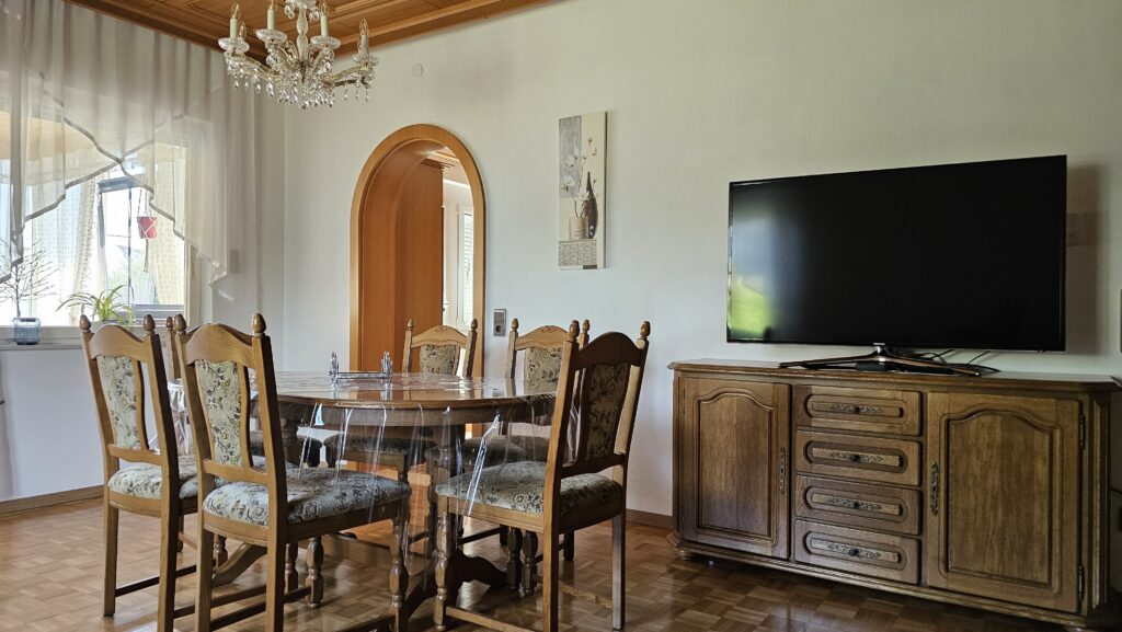 EG Wohn- & Essbereich & TV