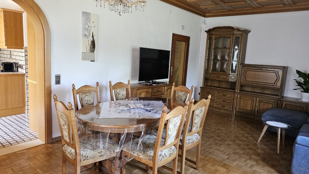 EG & Essbereich & TV