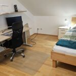 Apartment 2 - Einzelzimmer mit Arbeitsplatz
